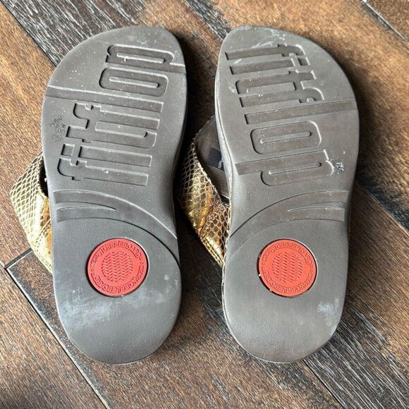 FitFlops womens brown snakeskin print flip flops size 10 comfort shoe summer wal - Picture 6 of 6